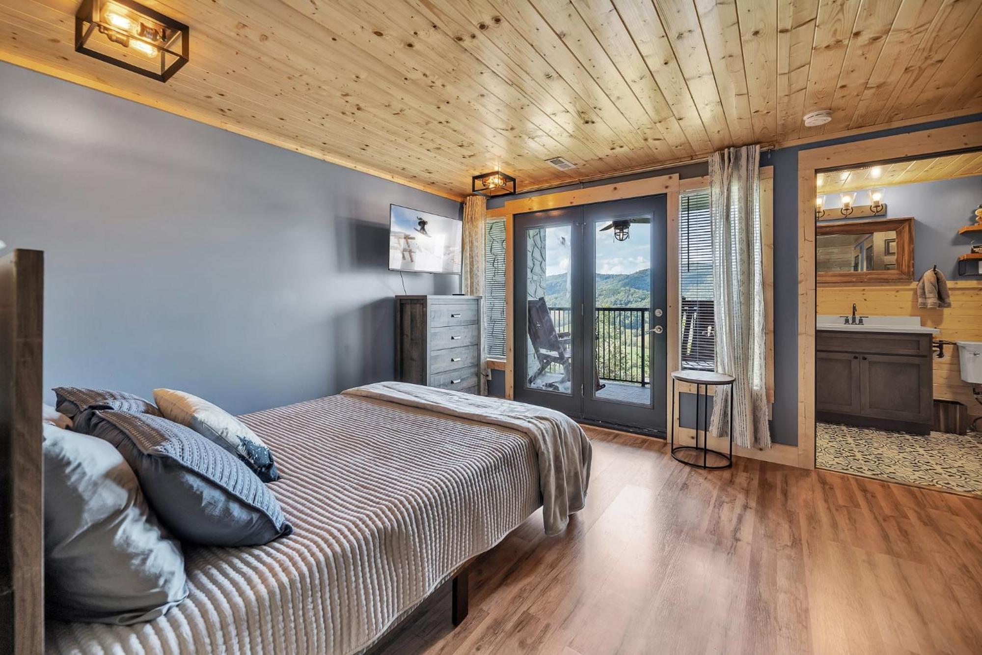 Appartamento Mountain Views At Dolly'S Castle Unit 2 Sevierville Esterno foto