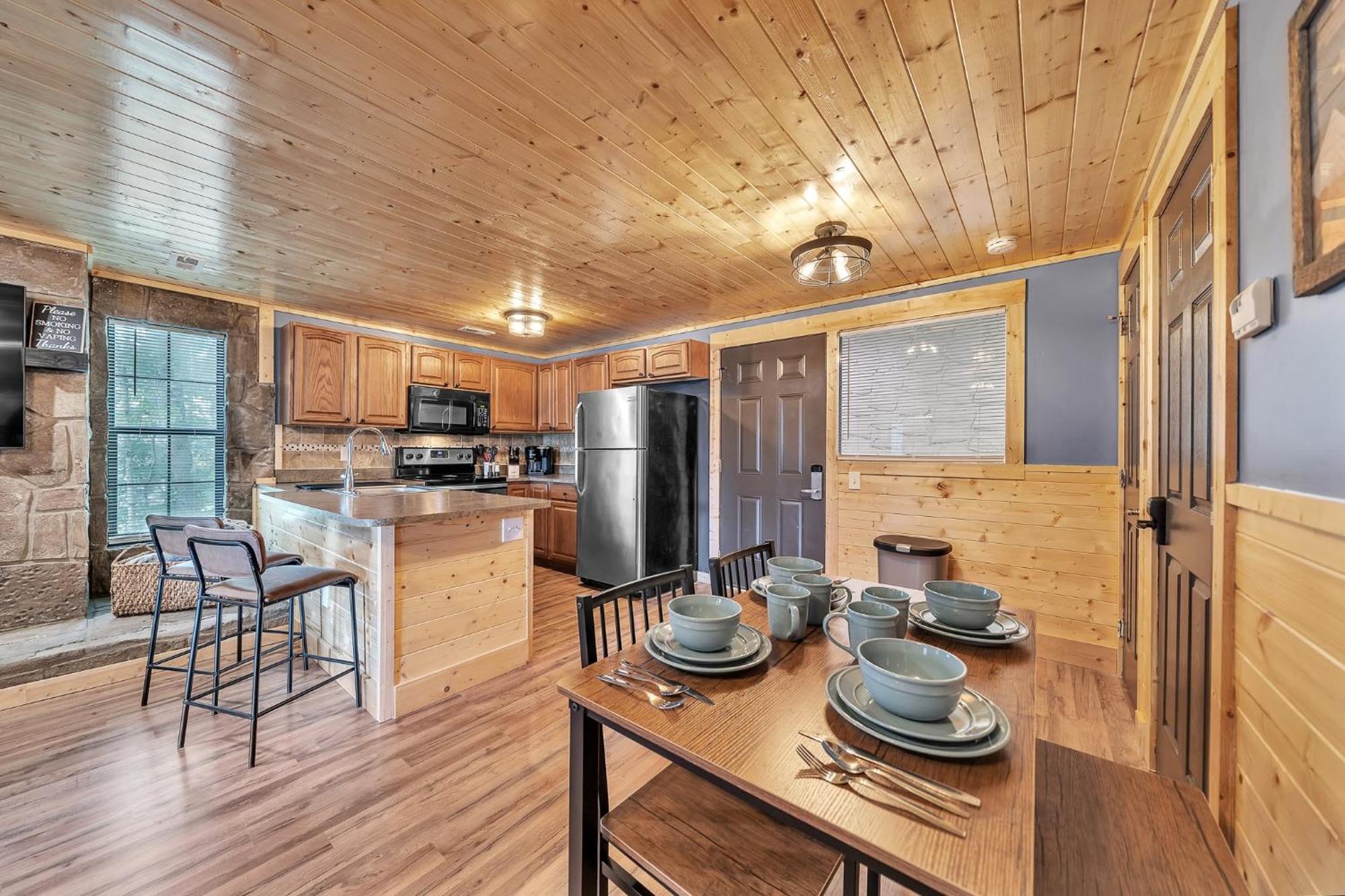 Appartamento Mountain Views At Dolly'S Castle Unit 2 Sevierville Esterno foto
